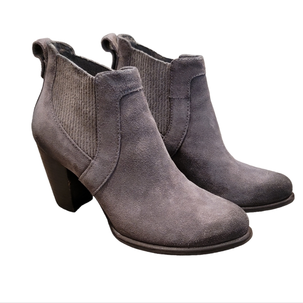 Ugg Australia Cobie II Gray Suedeโ Booties Women's Size 10